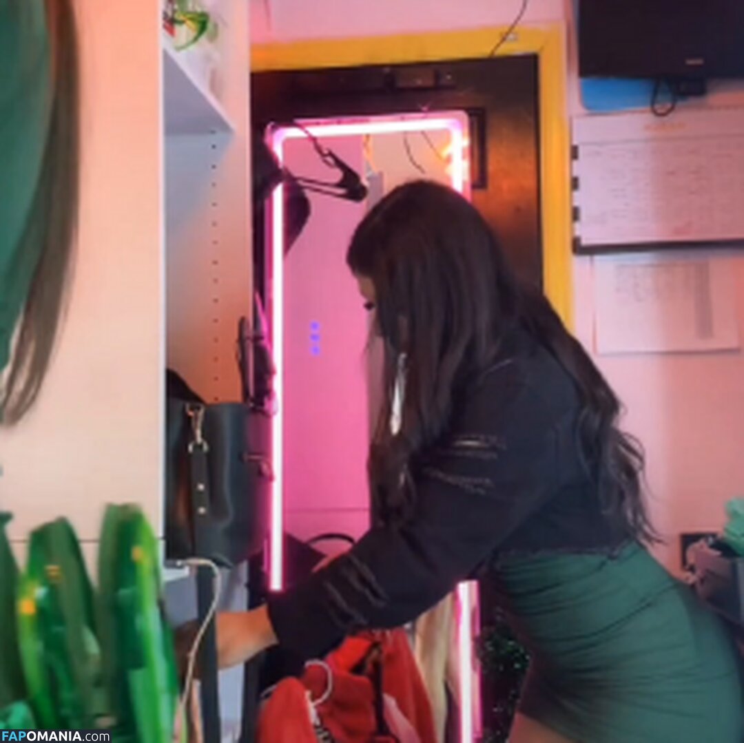 Baristademi Nu OnlyFans  Photo fuitée #1