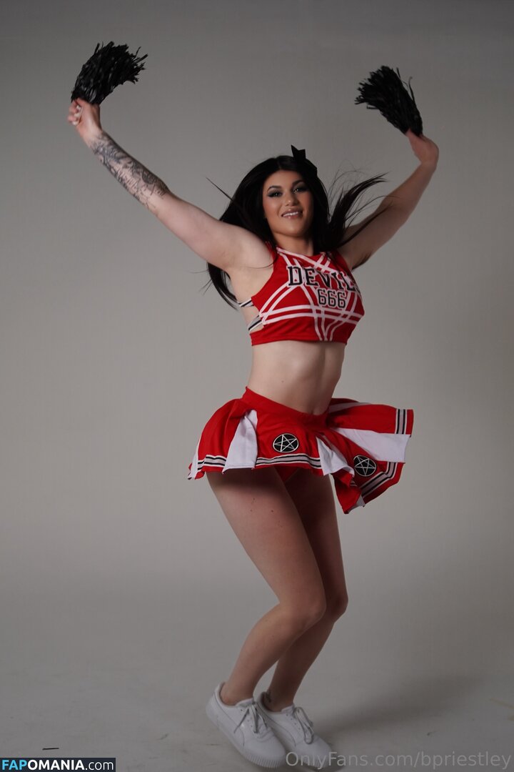 Bea Priestley / Blair Davenport / bdavenportwwe / bpriestley Nu OnlyFans  Photo fuitée #16