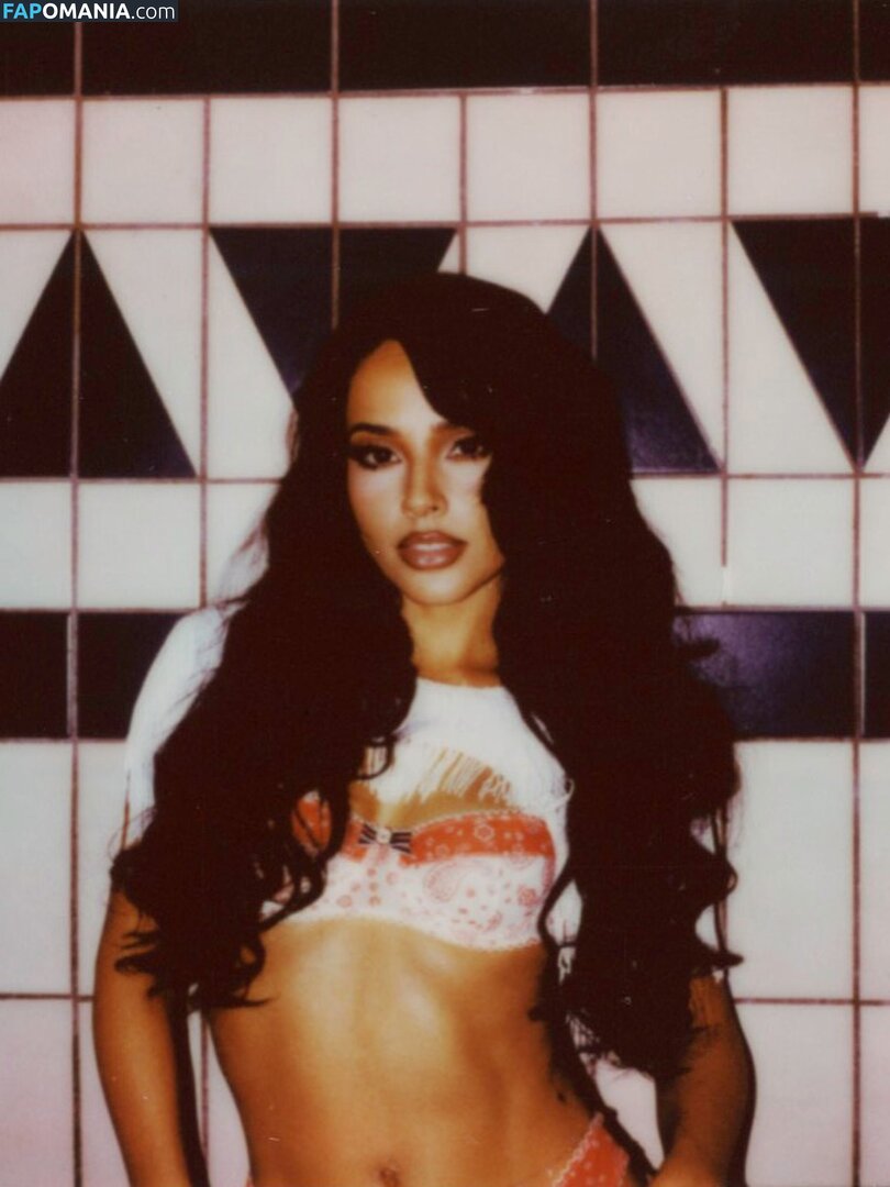Becky G / iambeckyg / therealbeckyg Nu OnlyFans  Photo fuitée #1046