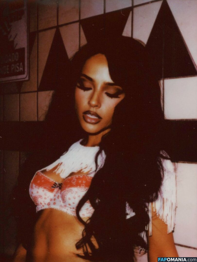 Becky G / iambeckyg / therealbeckyg Nu OnlyFans  Photo fuitée #1047