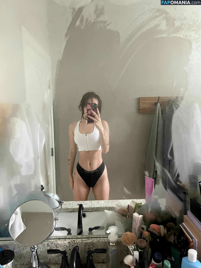 Beebee ASMR / beebeeasmr / beebeeasmr18 / beebeevip Nu OnlyFans  Photo fuitée #339