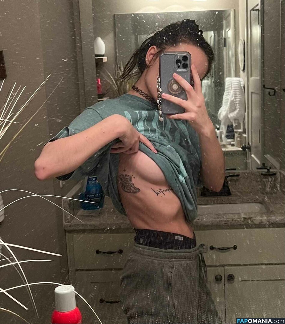 Beebee ASMR / beebeeasmr / beebeeasmr18 / beebeevip Nu OnlyFans  Photo fuitée #350