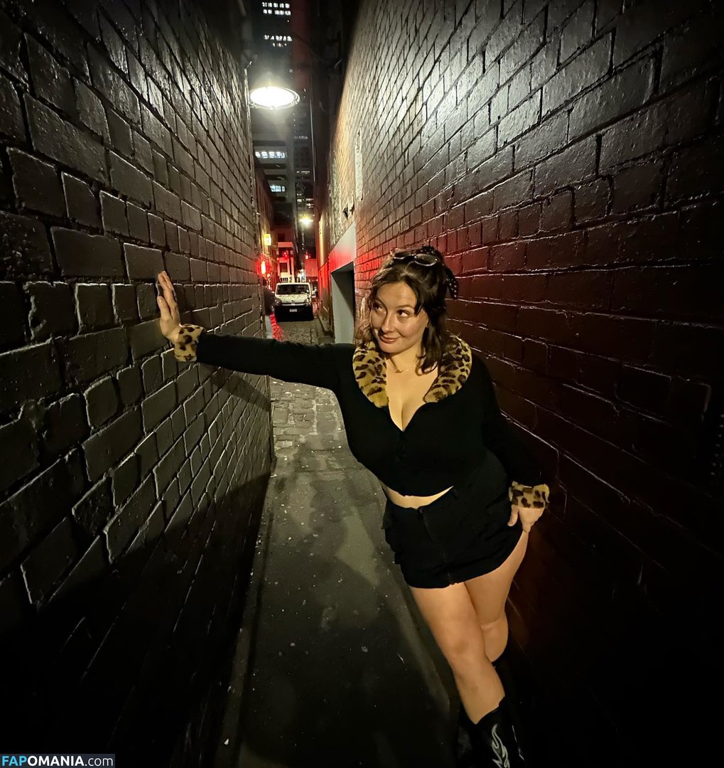 Bel Larcombe / Slice_of_salami_ / Bel Larcombe slice_of_salami_ / bel_larcombe_ Nu OnlyFans  Photo fuitée #15