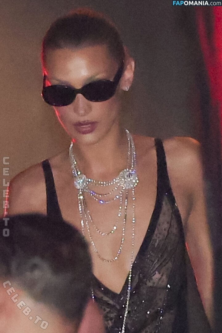 Bella Hadid / OfficialBellaHadid / bellahadid Nu OnlyFans  Photo fuitée #869