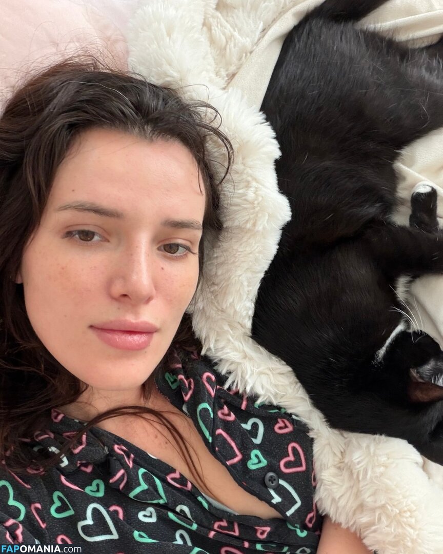 Bella Thorne / bellathorne Nu OnlyFans  Photo fuitée #8