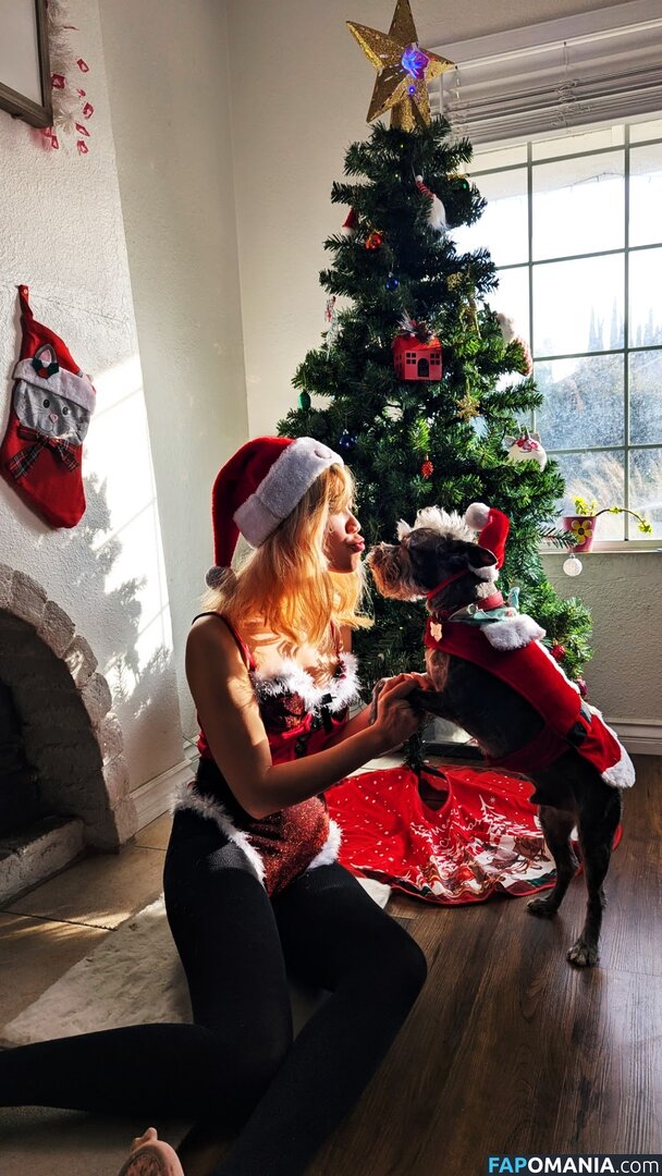 Aquentine / Bessy Q / Final Girlz / Justa Queen / Quynh Văn / _bessy.q_ Nu OnlyFans  Photo fuitée #14