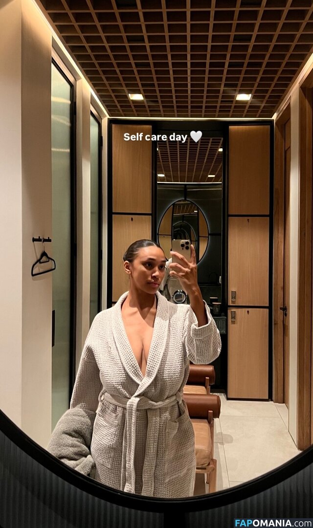 BigDD / Bigdiamondgirl, / Heyitsdiamondbaby / bigdiamondgirl Nu OnlyFans  Photo fuitée #4