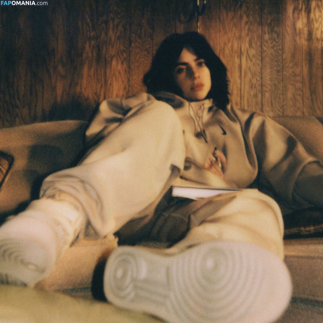 Billie Eilish / Fake / billeeilish / billieeilish Nu OnlyFans  Photo fuitée #990