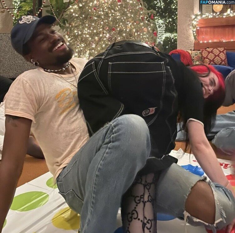 Billie Eilish / Fake / billeeilish / billieeilish Nu OnlyFans  Photo fuitée #1083