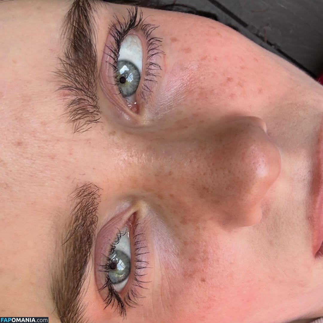 Billie Eilish / Fake / billeeilish / billieeilish Nu OnlyFans  Photo fuitée #2233