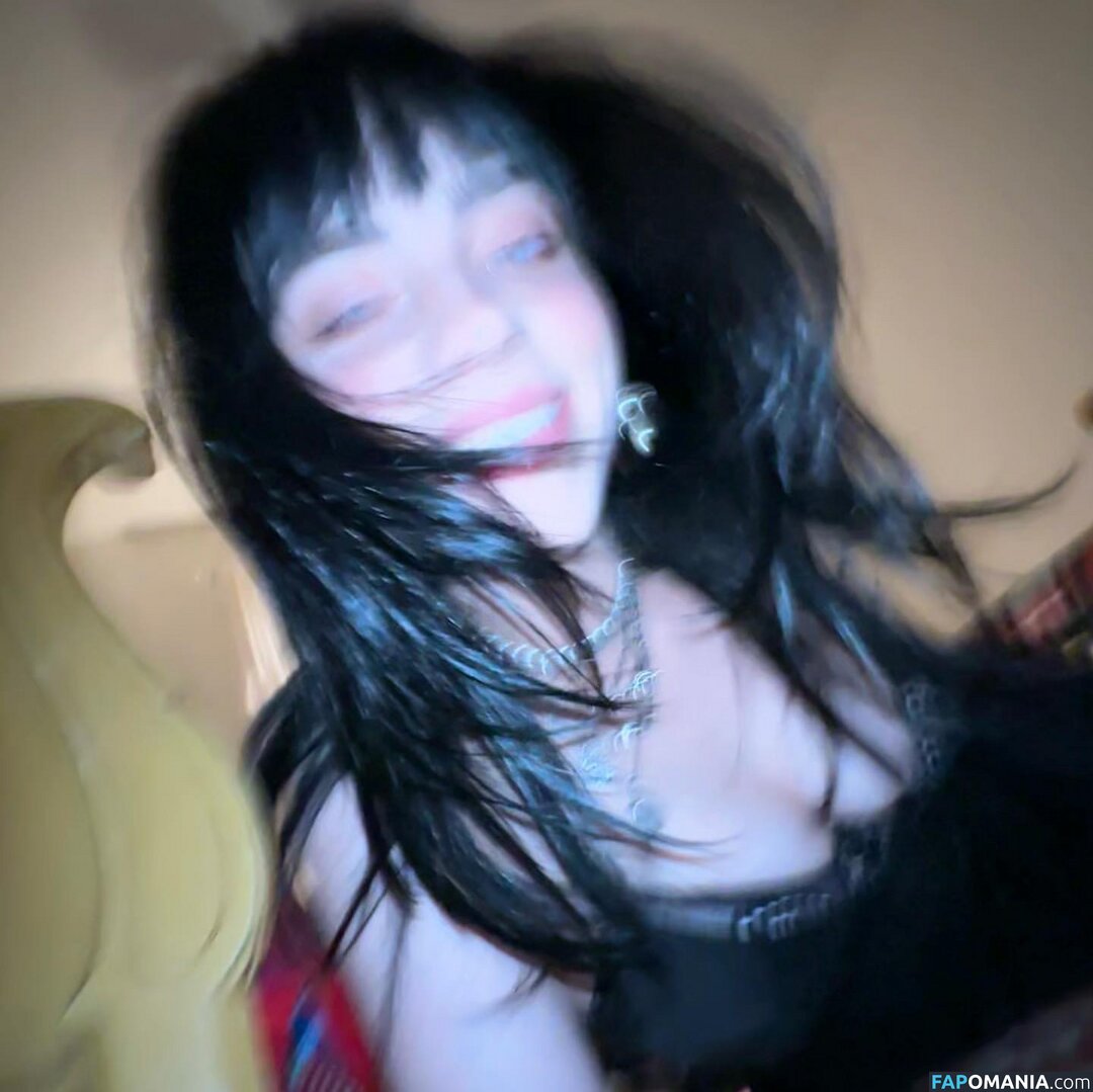 Billie Eilish / Fake / billeeilish / billieeilish Nu OnlyFans  Photo fuitée #2249