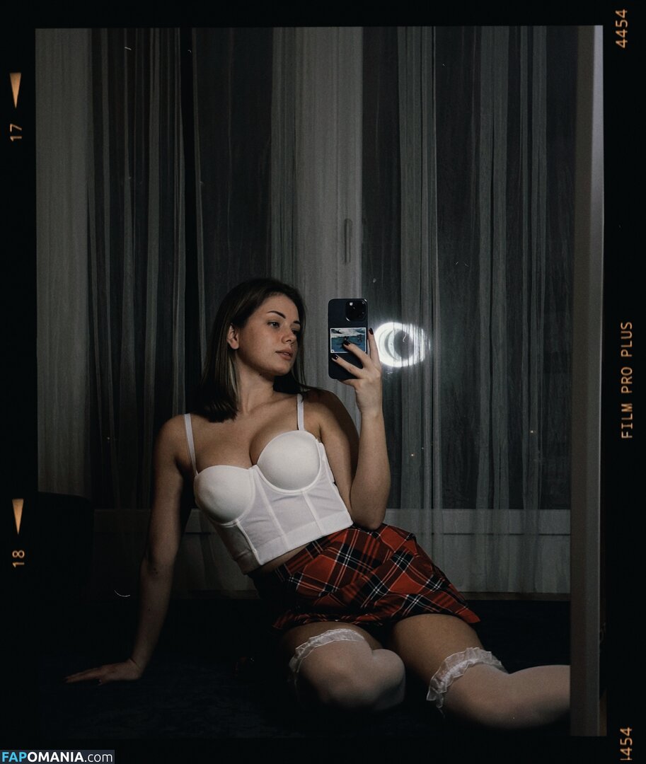 Bilochka ASMR / belochka_real Nu OnlyFans  Photo fuitée #338