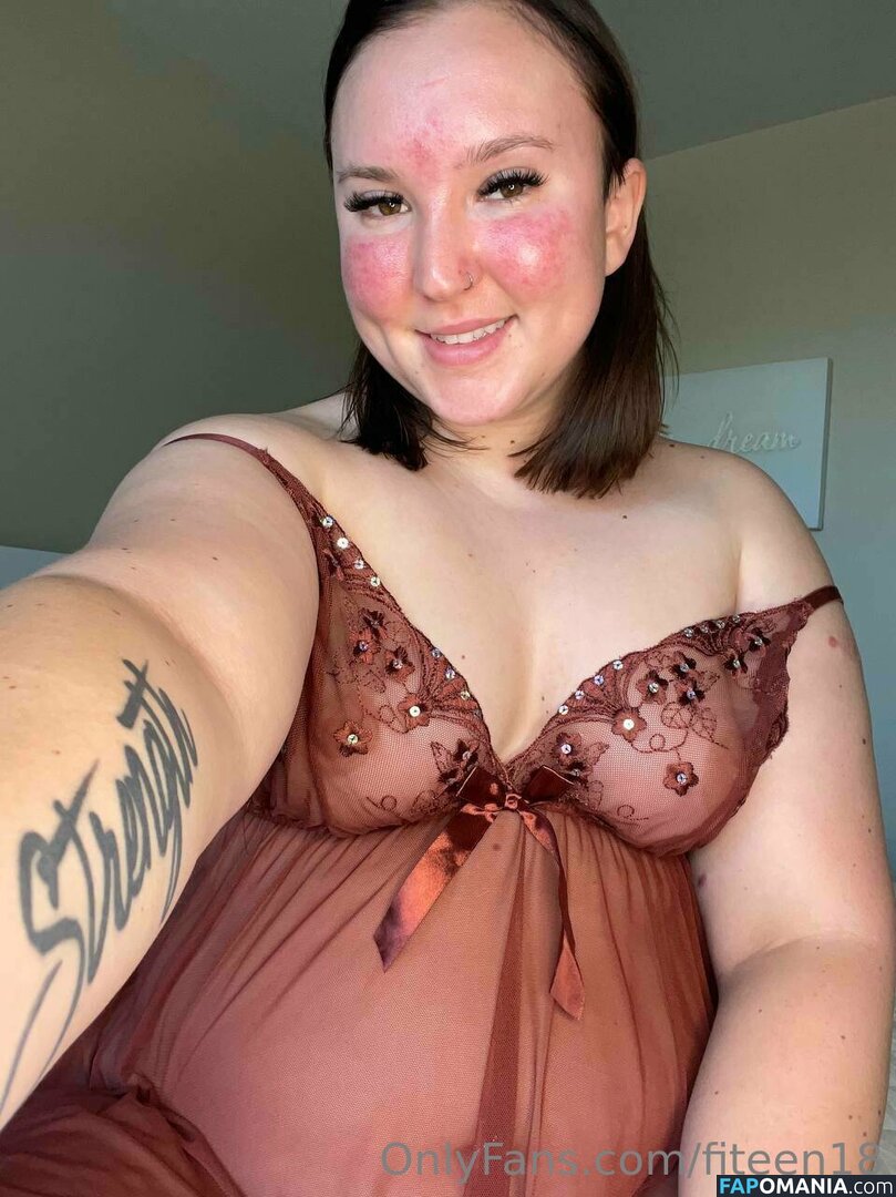 bisexualcollegegirl / rubitout Nu OnlyFans  Photo fuitée #9
