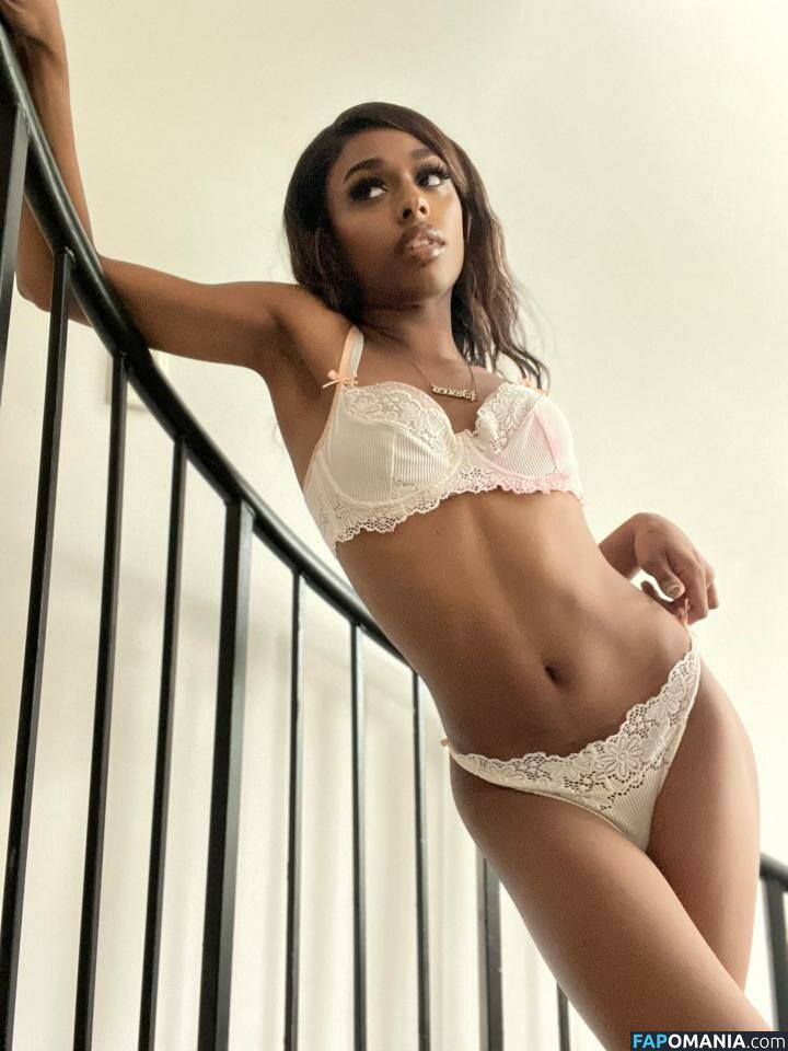 blckbarbi333 Nu OnlyFans  Photo fuitée #15