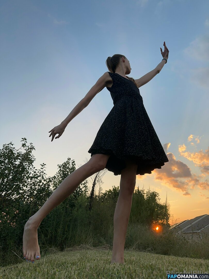 blissfulellie Nu OnlyFans  Photo fuitée #203