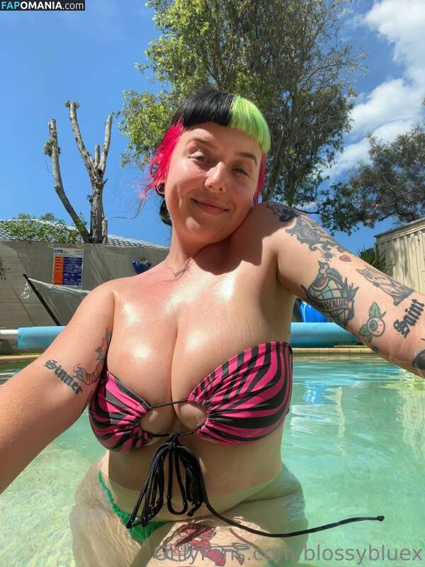 Blossy Blue Vip / blossybluex Nu OnlyFans  Photo fuitée #1