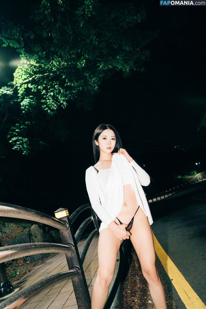 Bomi / Girl Crush KPop / bomistry / bomistry2022 / girlcrushfancam Nu OnlyFans  Photo fuitée #8