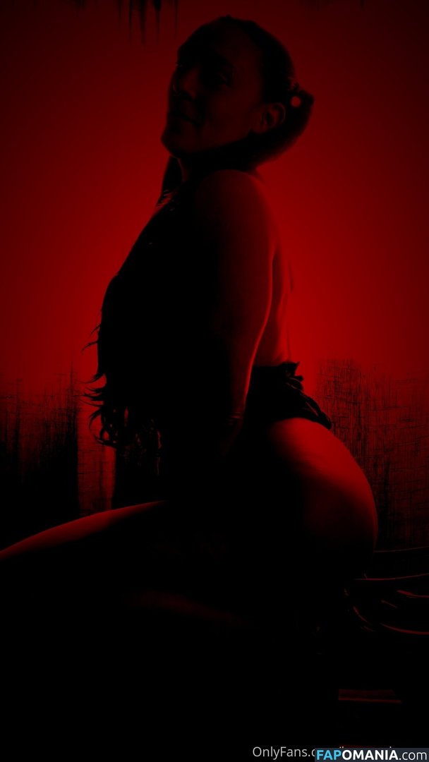 bossbitch_eleanor / bossbitchesinc_ Nu OnlyFans  Photo fuitée #10