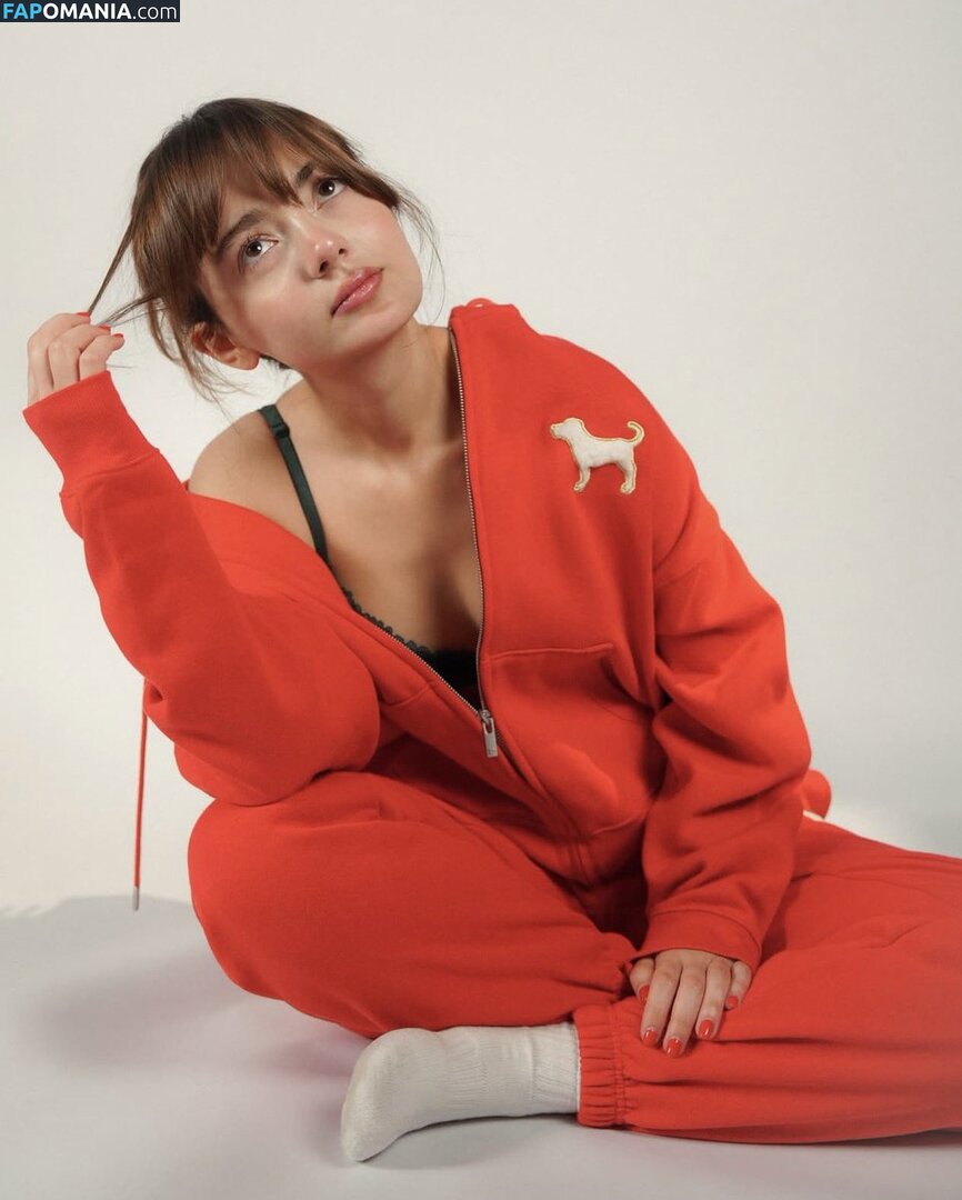 Büşra Zeynep Çetin Nu OnlyFans  Photo fuitée #4