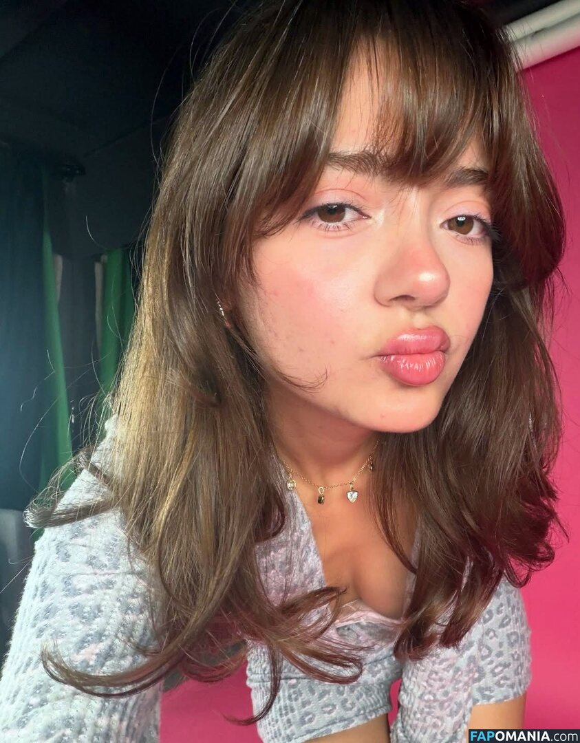 Büşra Zeynep Çetin Nu OnlyFans  Photo fuitée #8