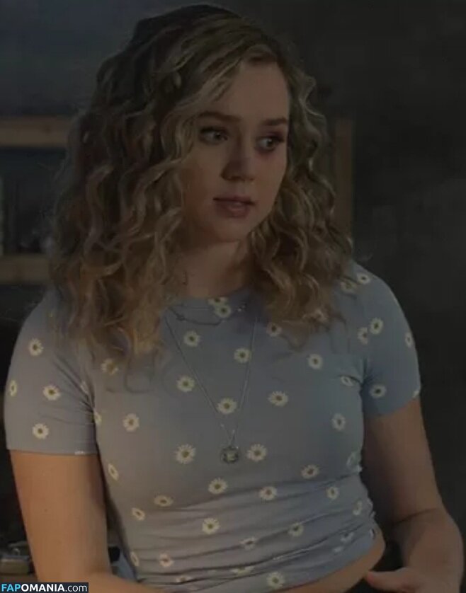 Brec Bassinger / brecbassinger Nu OnlyFans  Photo fuitée #255
