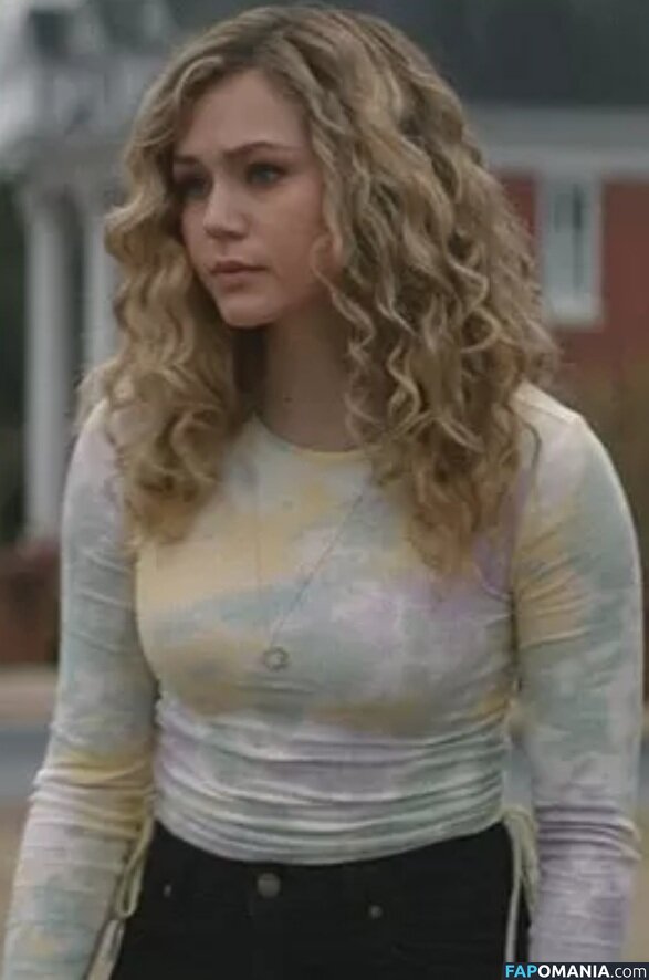Brec Bassinger / brecbassinger Nu OnlyFans  Photo fuitée #257