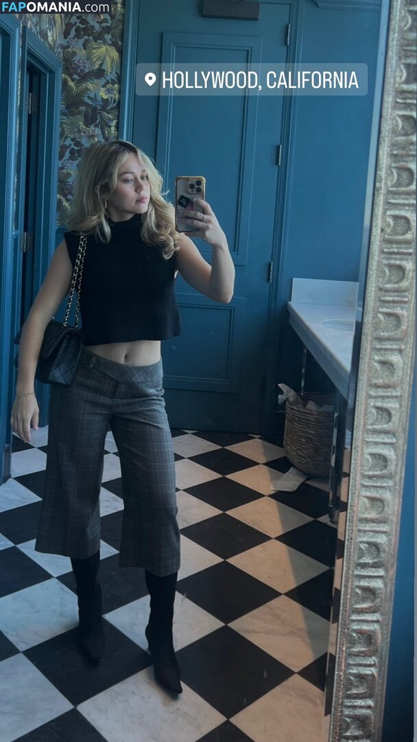 Brec Bassinger / brecbassinger Nu OnlyFans  Photo fuitée #258