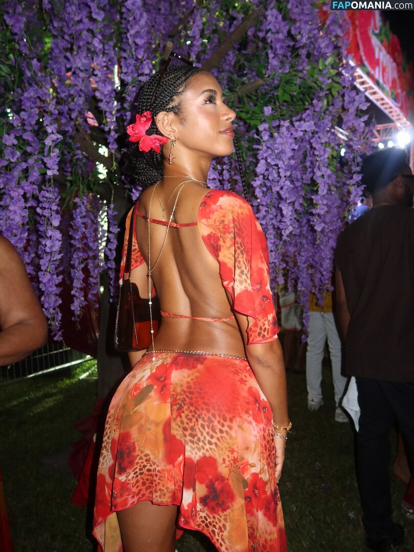 Briana Smith / brianaans / brianaas / brismith Nu OnlyFans  Photo fuitée #303