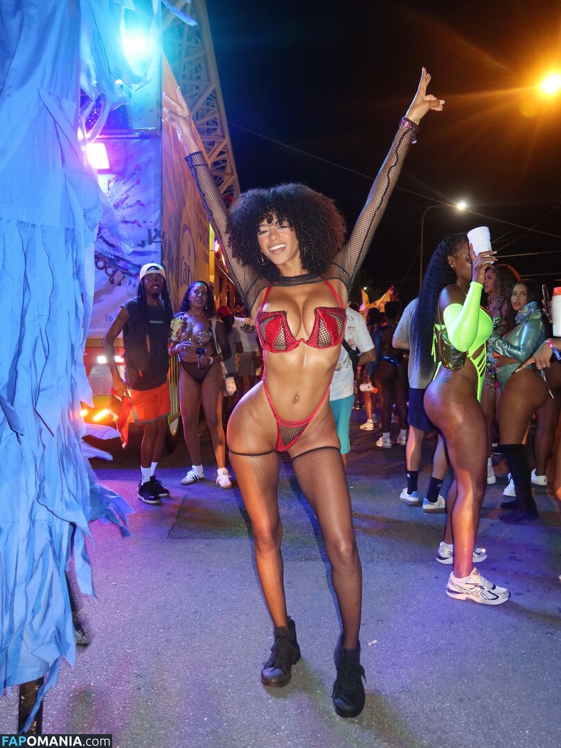 Briana Smith / brianaans / brianaas / brismith Nu OnlyFans  Photo fuitée #304