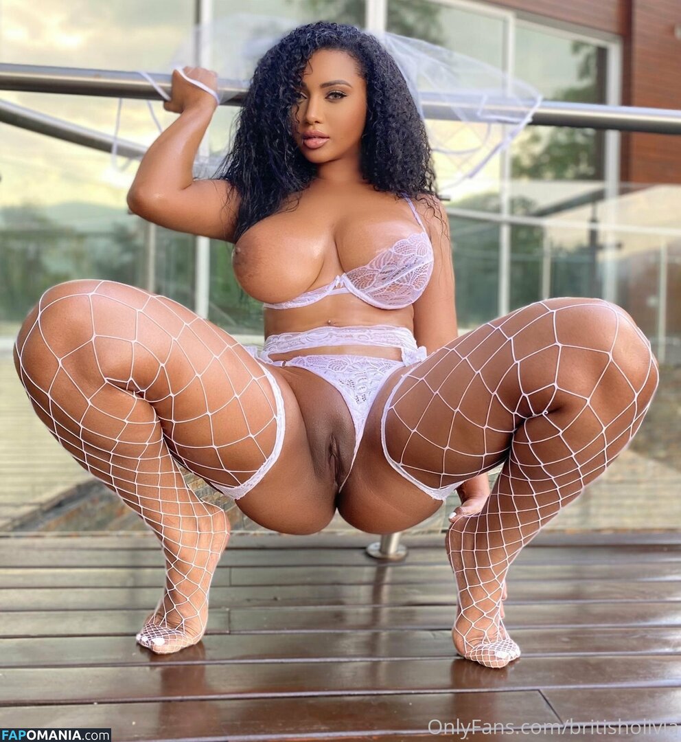 British Olivia / britisholivia Nu OnlyFans  Photo fuitée #180