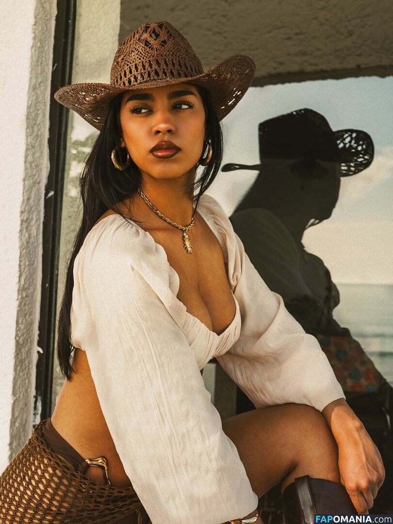bronze.morenaa Nu OnlyFans  Photo fuitée #1