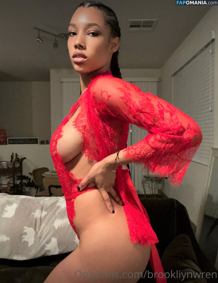 Brookliyn Wren / brookliyn_wren / brookliynwren / helloBROOKLIYN Nu OnlyFans  Photo fuitée #344