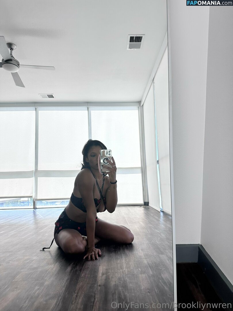 Brookliyn Wren / brookliyn_wren / brookliynwren / helloBROOKLIYN Nu OnlyFans  Photo fuitée #742