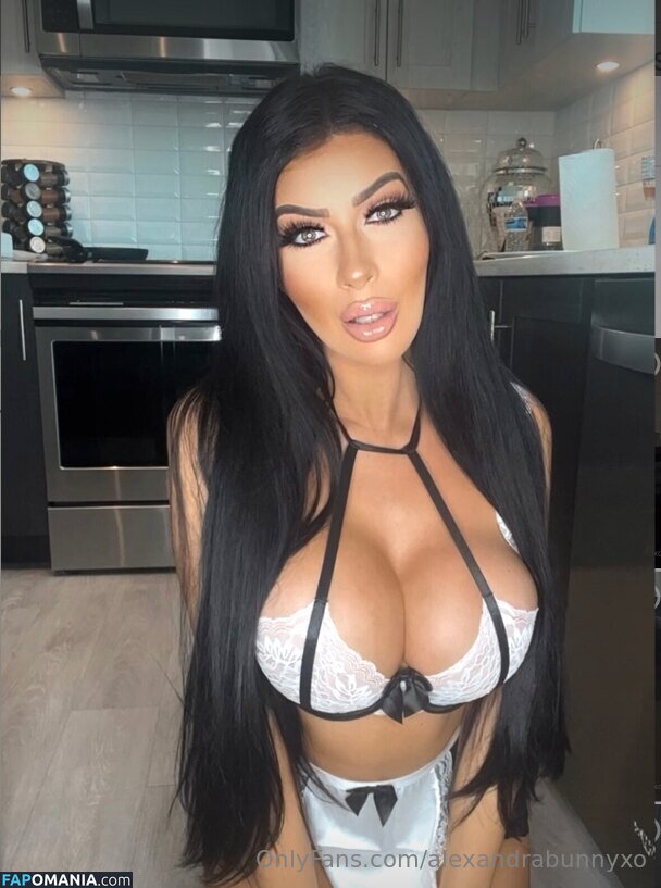 brunettebunny_ / brunettebunnyxx Nu OnlyFans  Photo fuitée #2
