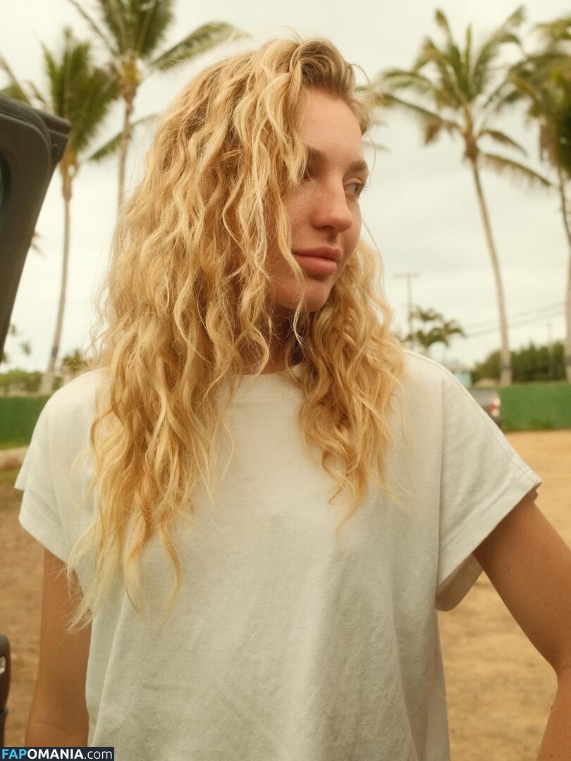 Brynn Rumfallo / brynnrumfallo Nu OnlyFans  Photo fuitée #238