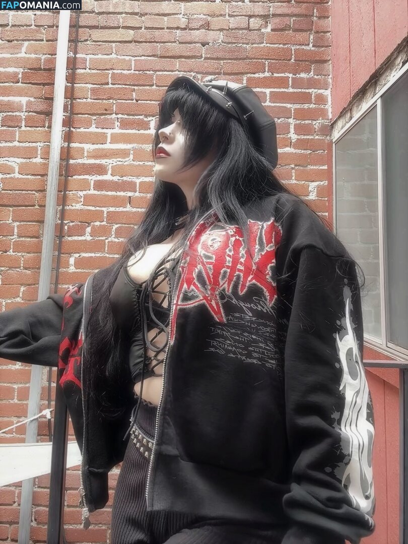 buffgothmom / xohmygoth Nu OnlyFans  Photo fuitée #12