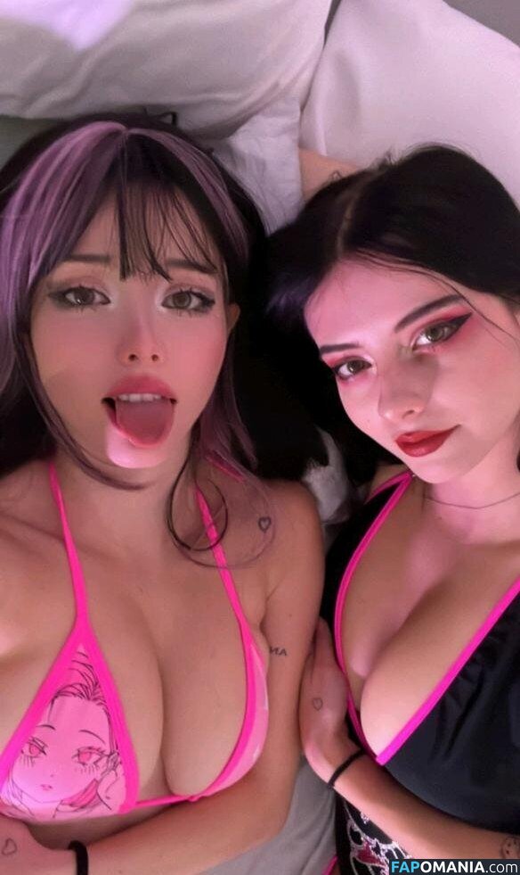 Burch Twins / juliaaburch Nu OnlyFans  Photo fuitée #3