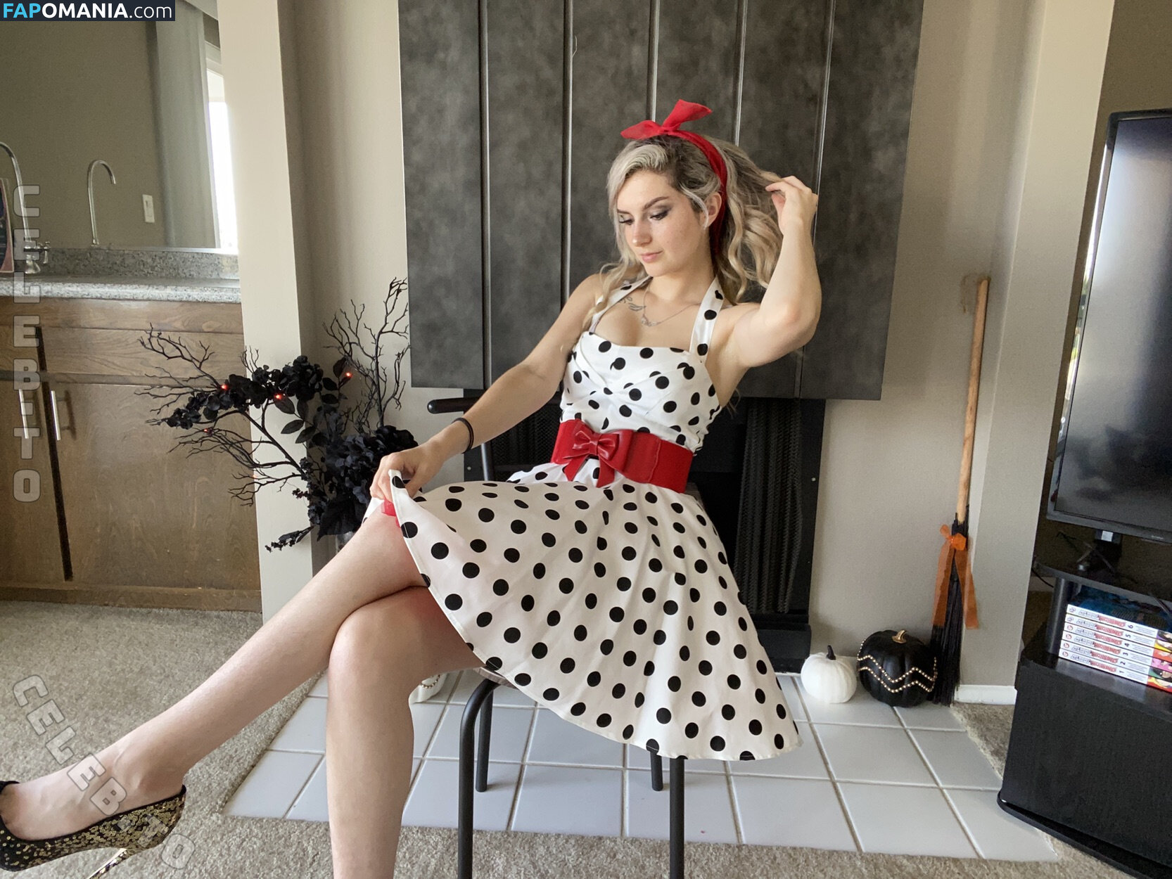 Busy B Asmr / busybasmr Nu OnlyFans  Photo fuitée #1070