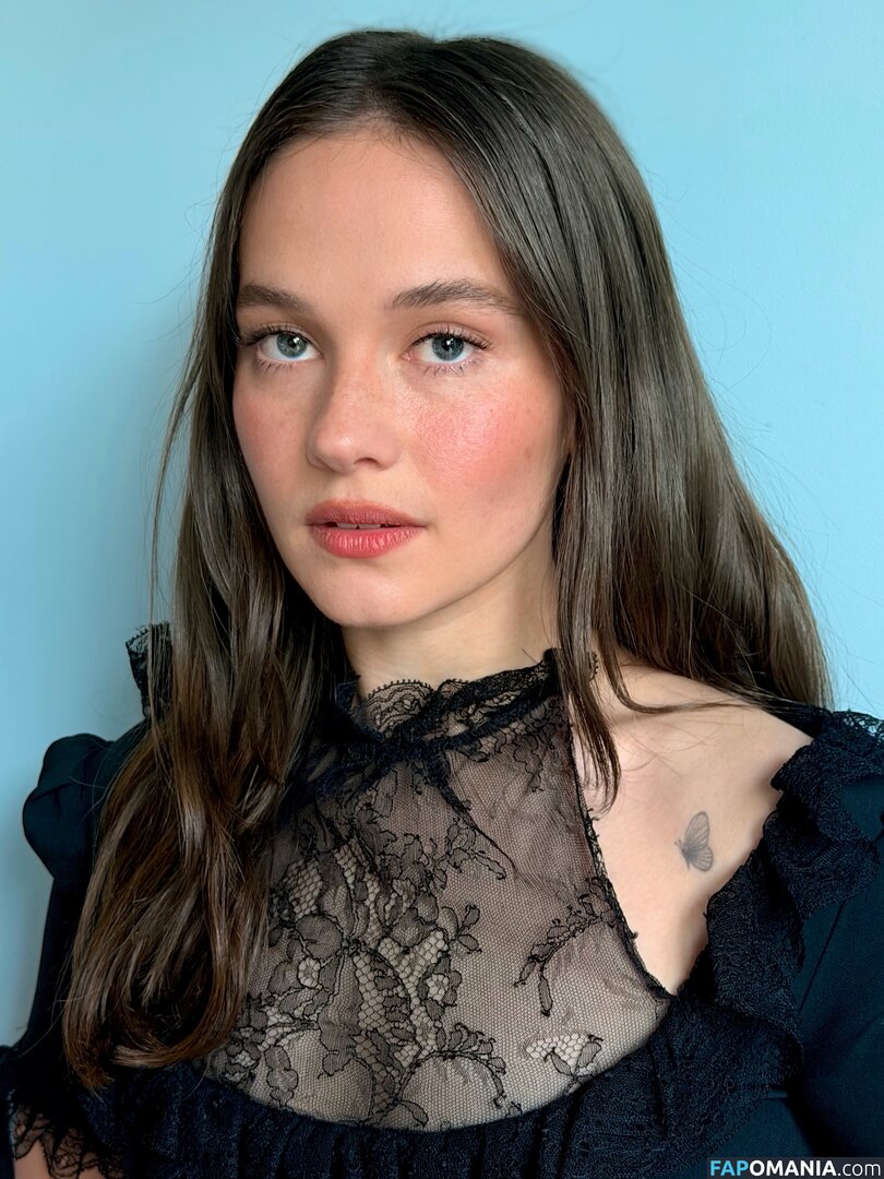 Cailee Spaeny / caileespaeny Nu OnlyFans  Photo fuitée #338