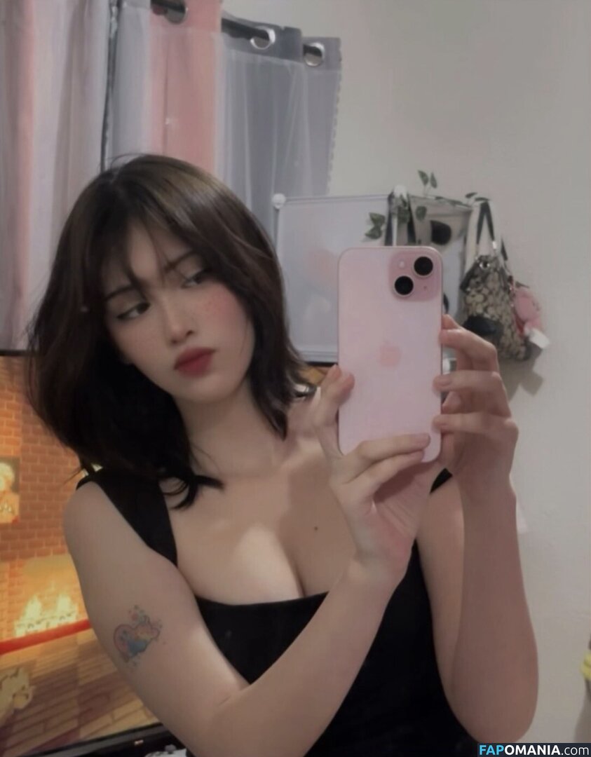 caileemai / thisiscaileee Nu OnlyFans  Photo fuitée #3
