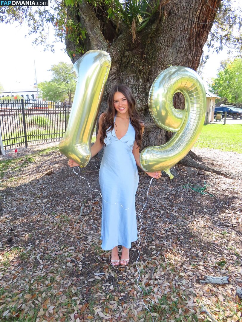 Cailey Presley Fleming / caileypresleyfleming Nu OnlyFans  Photo fuitée #13