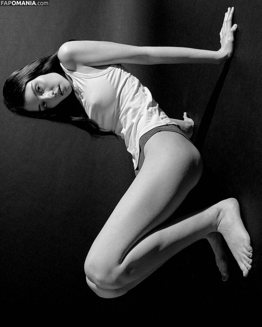 Cami.kova Nu OnlyFans  Photo fuitée #4