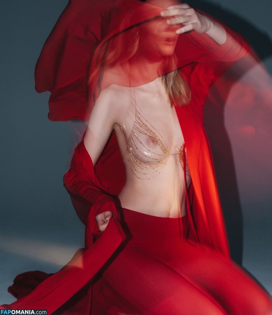 Cami.kova Nu OnlyFans  Photo fuitée #19