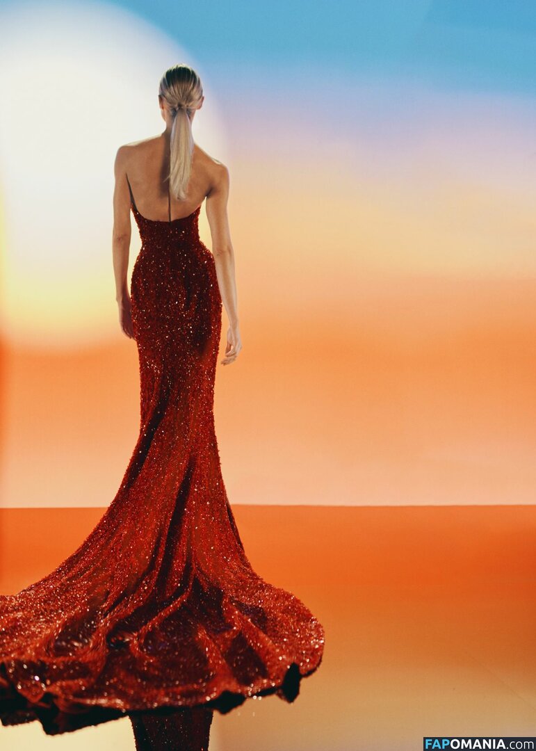 Candice Swanepoel Nu Photo fuitée #11