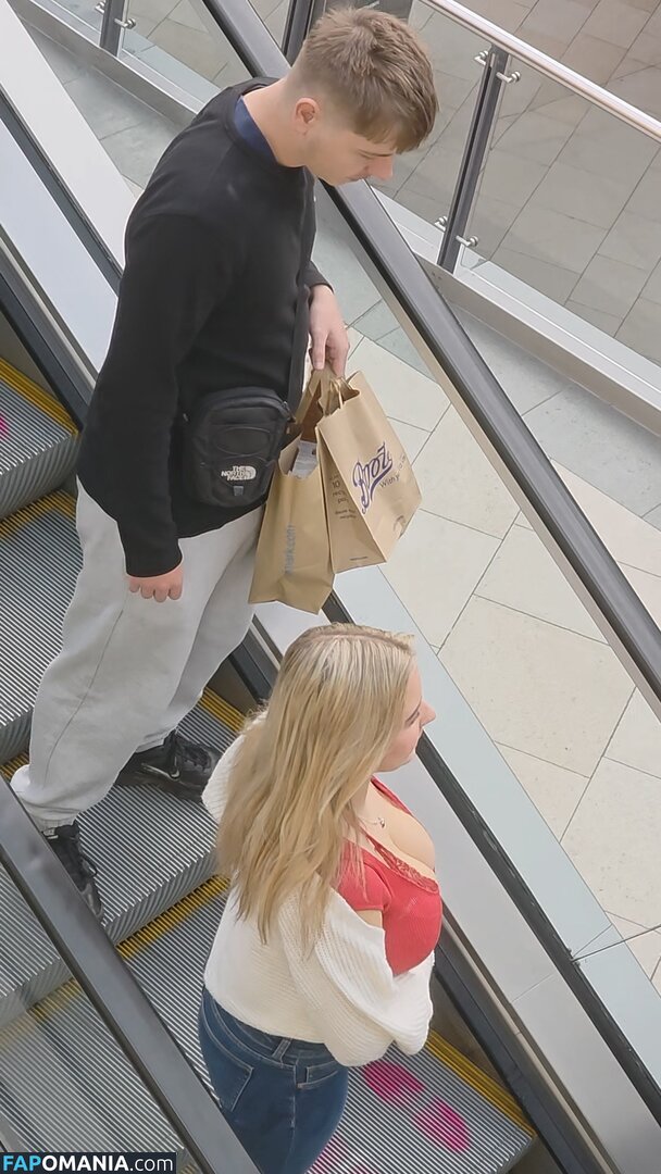 CANDID Boobs / bouncy / braless / cleavage / downblouse / jiggly Nu OnlyFans  Photo fuitée #25