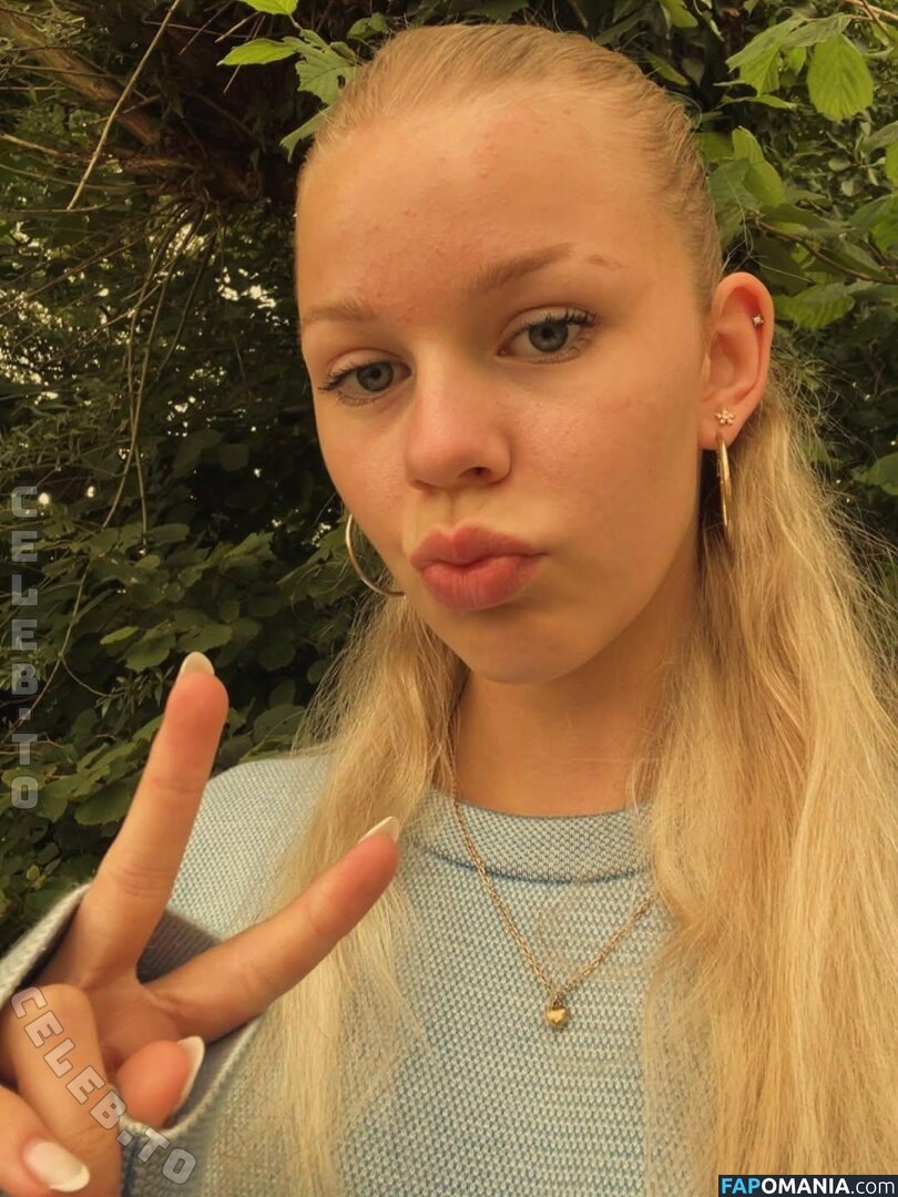 Cara_lb / Cara_lb1 / Cara_liebe Nu OnlyFans  Photo fuitée #5