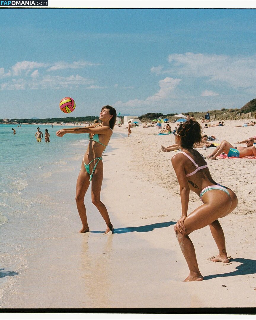 Carla Guetta / carla_guetta / carlaguetta Nu OnlyFans  Photo fuitée #93