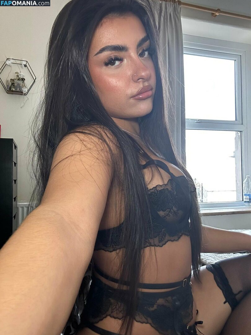 Carla Sophie / carlasophiebtw / carlysophie Nu OnlyFans  Photo fuitée #19