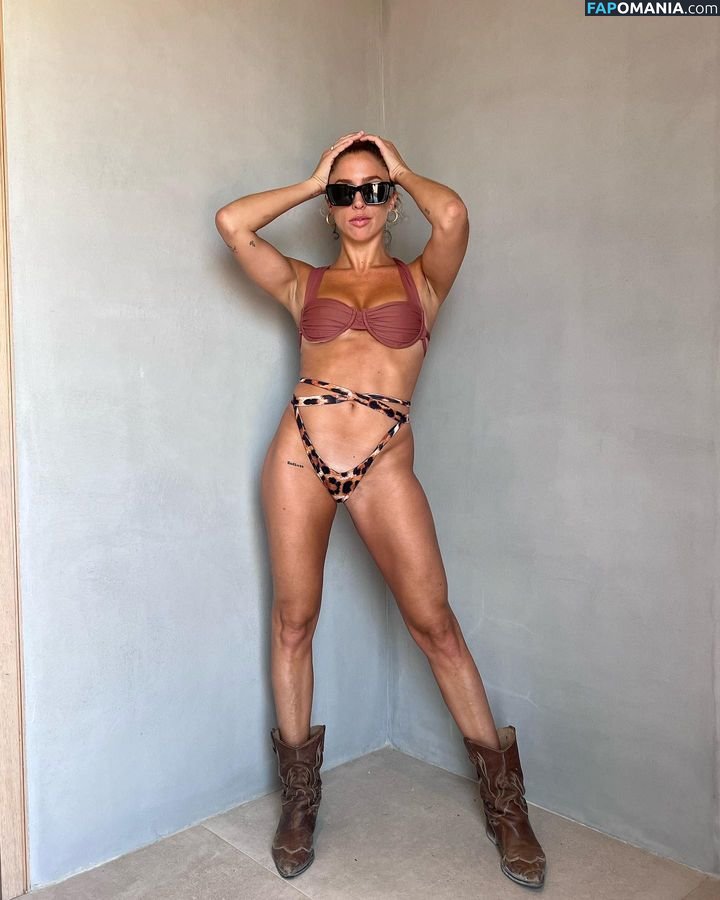 Carlotad26 / carlotta Nu OnlyFans  Photo fuitée #19