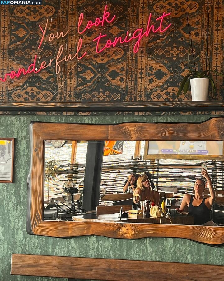 Carlotad26 / carlotta Nu OnlyFans  Photo fuitée #180